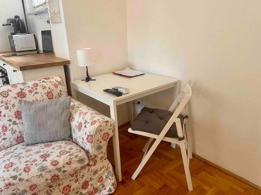 Knezits Spacious Ac Terrace Free Parking Budapest Bagian luar foto